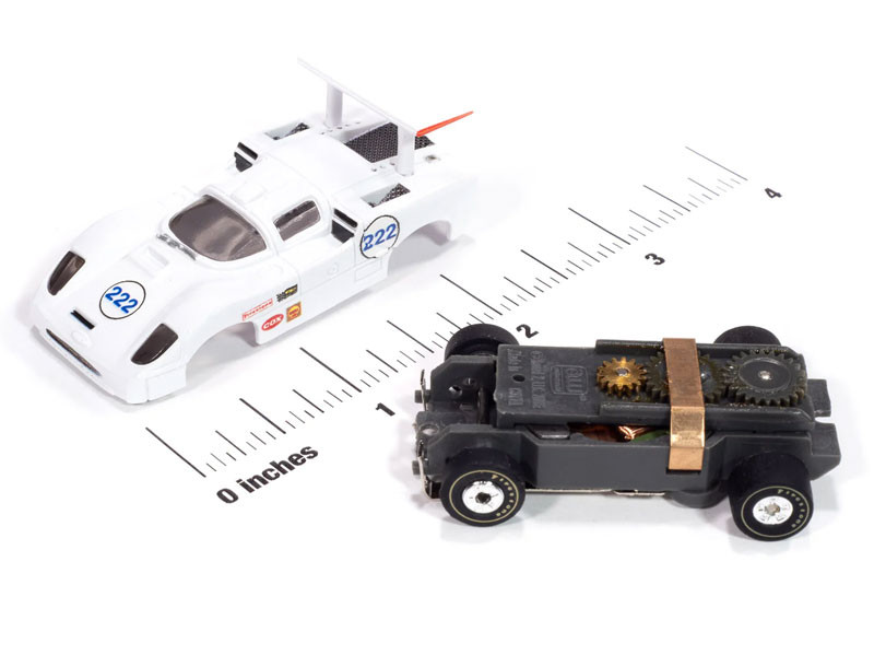 Auto World 1966 Chaparral 2F #222 (White & Blue) Thunderjet HO