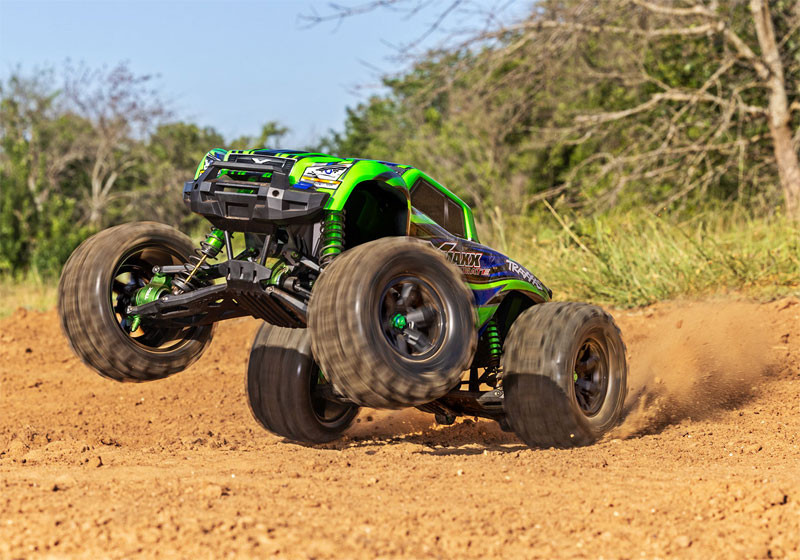 Traxxas X-Maxx Ultimate 8S 4WD Brushless RTR Monster Truck Combo w