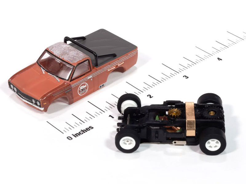 Auto World 1972 Datsun 620 Pickup Truck JDM Legends (Rusty Red) X