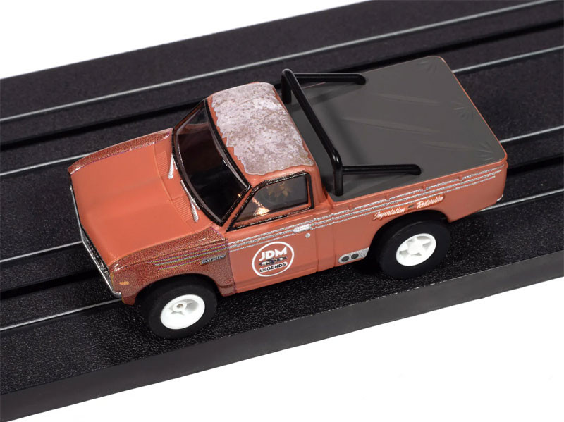 Auto World 1972 Datsun 620 Pickup Truck JDM Legends (Rusty Red) X