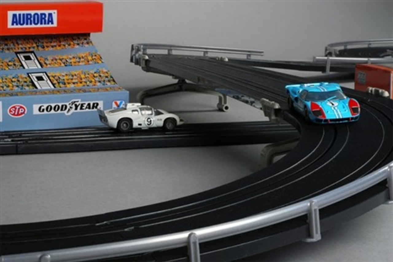 scale electric slot cars