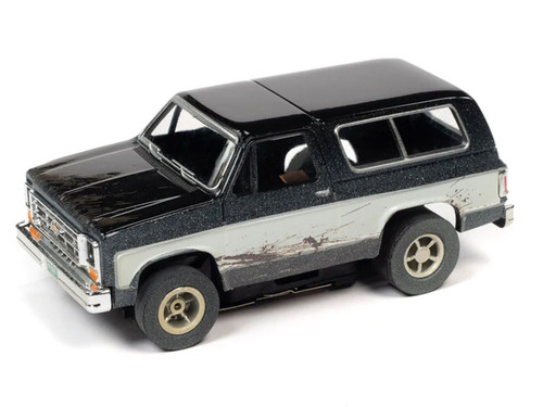 Auto World 1977 Chevrolet Blazer (Black/White) X-Traction R1 HO Slot Car Auto World 1977 Chevrolet Blazer (Black/White) X-Traction R1 HO Slot Car