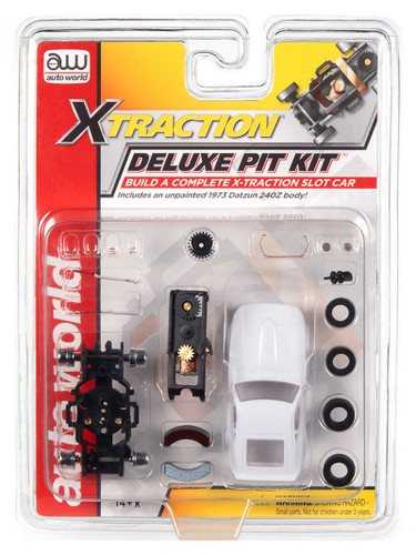 Auto World X-Traction Deluxe Pit Kit (with 2004 Chevrolet Corvette