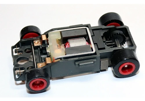 Bulldog HO Racing SRT HO Slot Car Chassis with Red Wheels
