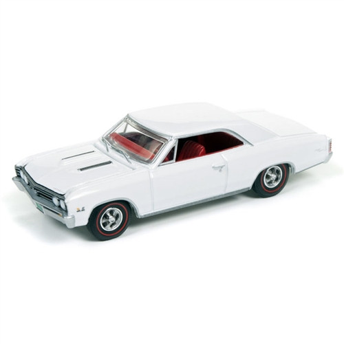 Auto World 1:64 Diecast 1967 Chevrolet Chevelle - Gloss White Auto World 1:64 Diecast 1967 Chevrolet Chevelle - Gloss White