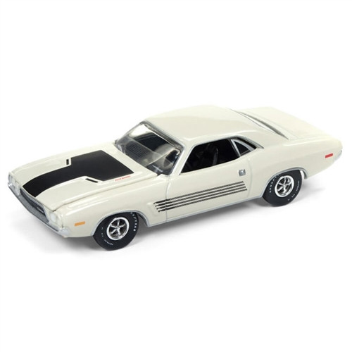 Auto World 1:64 Diecast 1972 Dodge Challenger Rallye - Dover White Auto World 1:64 Diecast 1972 Dodge Challenger Rallye - Dover White