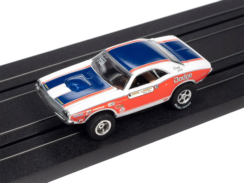 Auto World 1971 Dodge Challenger Dick Landy Legends of the 1/4 Mile X-Traction HO Slot Car