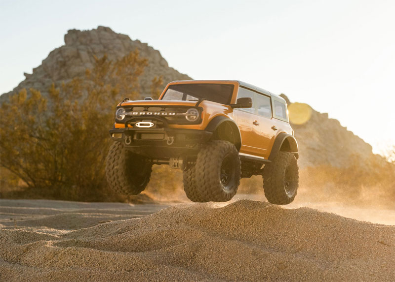 Traxxas TRX-4 2021 Ford Bronco 4WD RTR Crawler Trail Truck - Action