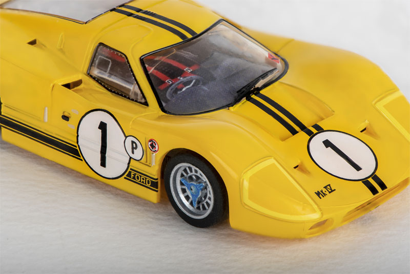 AFX 1967 Ford GT40 Mk IV #1 Sebring Yellow Mega G+ HO Slot Car