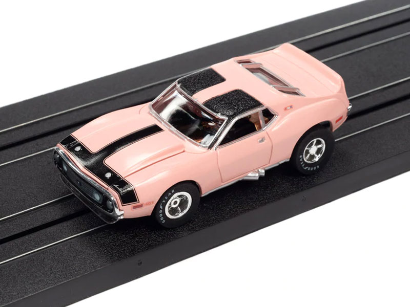 Auto World 1971 AMC Javelin AMX (Pink) XTraction R35 HO Slot Car