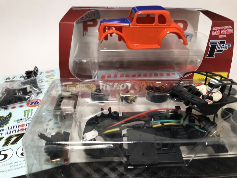 Pioneer 1934 Ford Coupe Legends Racer 'Ready Painted' (Orange/Blue
