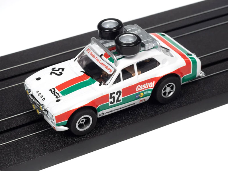 Rally World Stage Auto World 1975 Ford Escort Mk1 (Red, Green, White) X-Traction HO Slot Car