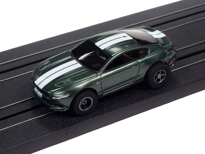 Auto World 2018 Ford Mustang GT (Highland Green) X-Traction HO