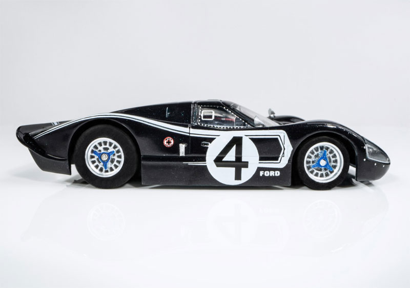 AFX Ford GT40 MKIV #4 LeMans Mega G+ HO Slot Car