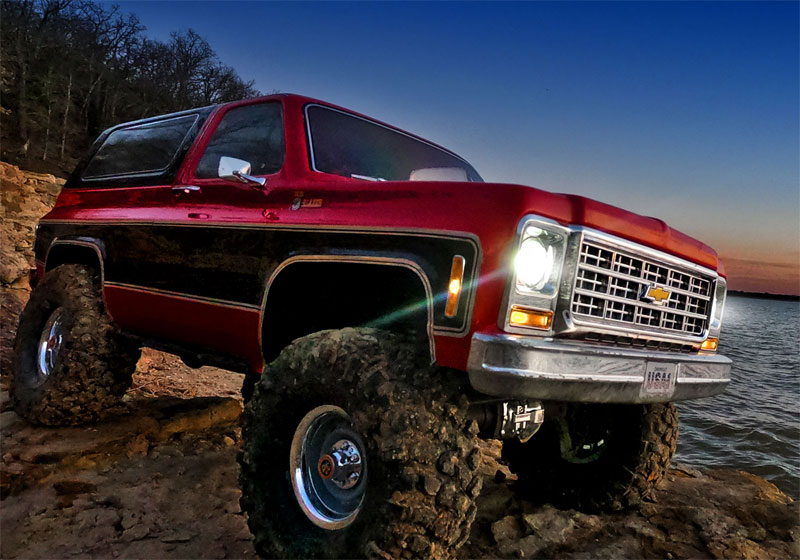 Traxxas TRX-4 1979 Chevrolet Blazer & K10 Truck Pro Scale LED
