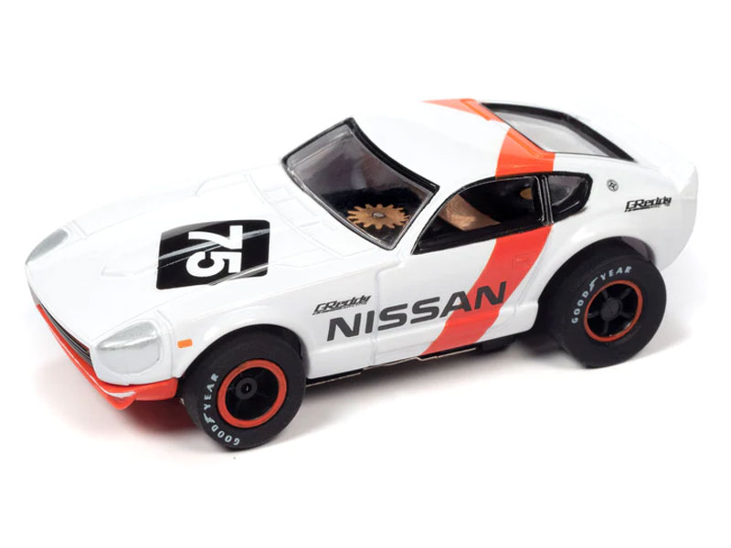 Auto World 1973 Datsun 240Z Covered Headlights (White) X-Traction