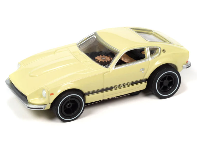 Auto World 1973 Datsun 240Z Factory (Green) X-Traction HO Slot Car
