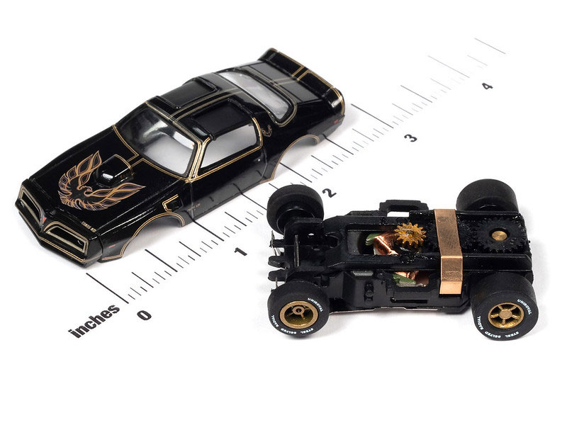 Auto World 1977 Pontiac Firebird T/A X-Traction HO Slot Car