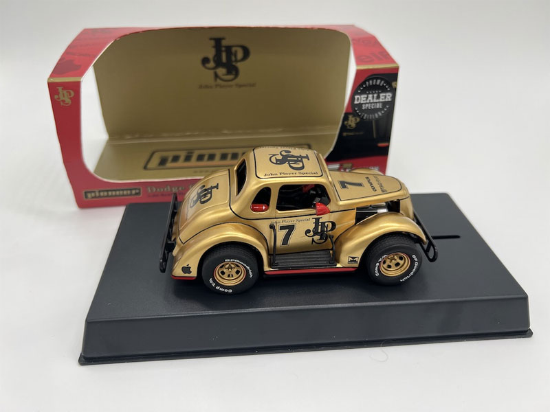 Pioneer 1937 Dodge Coupe Legends Racer #7 JPS (Metallic Gold) 1/32