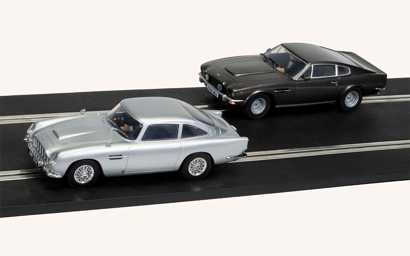 Scalextric James Bond 007 1/32 Slot Car Track Set