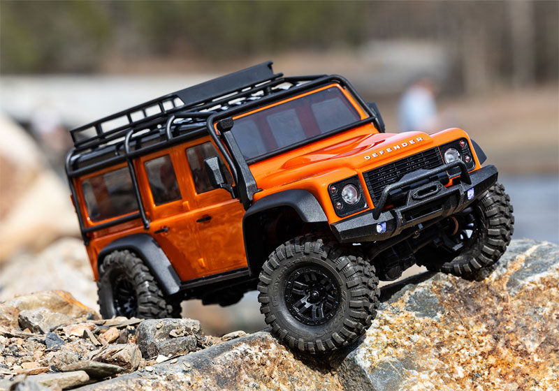 Traxxas TRX4M 1/18スケールのラジコンカーです。 Traxxas 1/18 TRX-4m Land Rover Defender Body 4x4 RTR Crawler w/ID