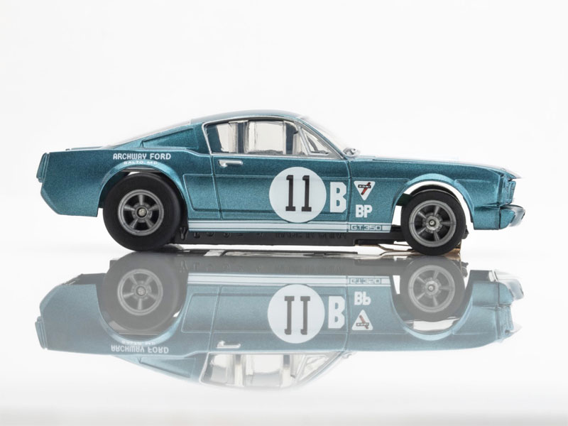 AFX 1965 Shelby Mustang GT350R Mark Donohue Blue/White Mega G+ HO