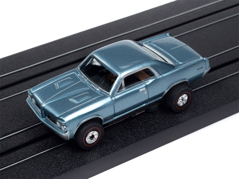 Auto World 1964 Pontiac GTO (Yorktown Blue) Thunderjet HO Slot Car