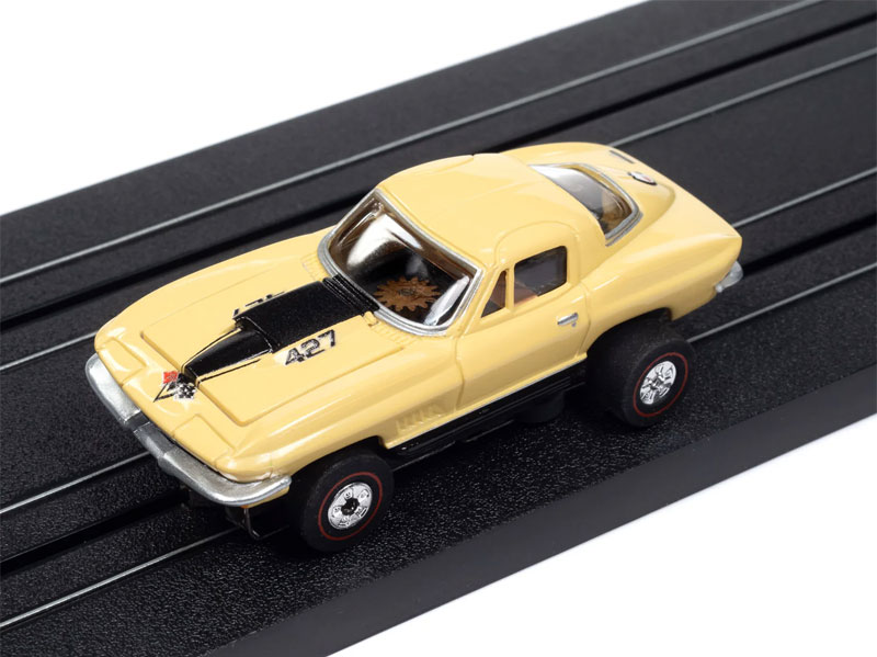 Auto World 1967 Chevy Corvette Coupe (Sunfire Yellow) Thunderjet HO Slot Car