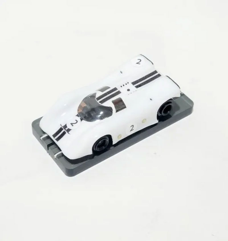 Viper Scale Racing (WHITE) VSPEC with 917 Body and Pinned Rear Axle Ready to Race HO Slot Car