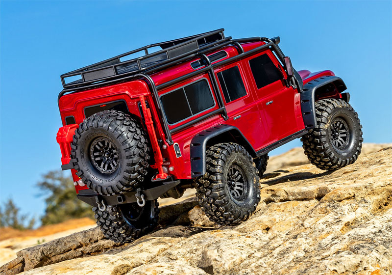 Traxxas TRX-4 Trail RC 4x4 Crawler RTR w/Land Rover Defender Body