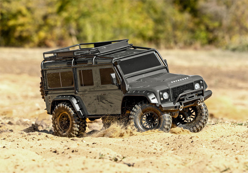 Traxxas TRX-4 Trail RC 4x4 Crawler RTR w/Land Rover Defender Body