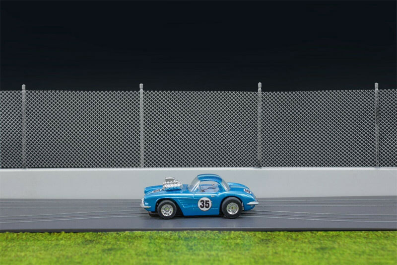 Innovative Hobby UltraFence Scale Chain Link Fence & Fence Post Kit
