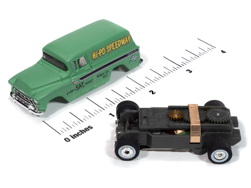 Auto World 1957 Chevy Suburban (Green) Thunderjet HO Slot Car