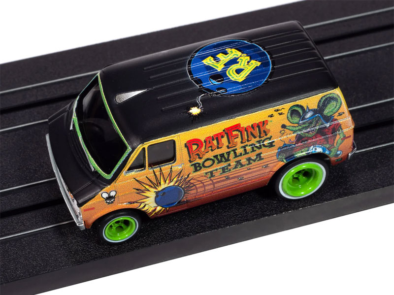 Auto World 1977 Dodge Van Rat Fink Flat (Black & Yellow) 4Gear HO