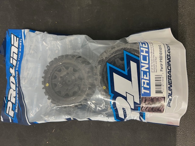 Pro-Line Trencher LP 2.8 Low Profile Tires on Raid Black 6x30 Fr/Rr Wheels (2) - OPEN ITEM