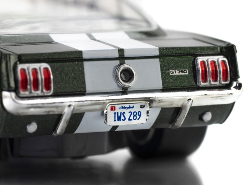 AFX 1966 Shelby Mustang GT350 Ivy Green with White Stripes Mega G+