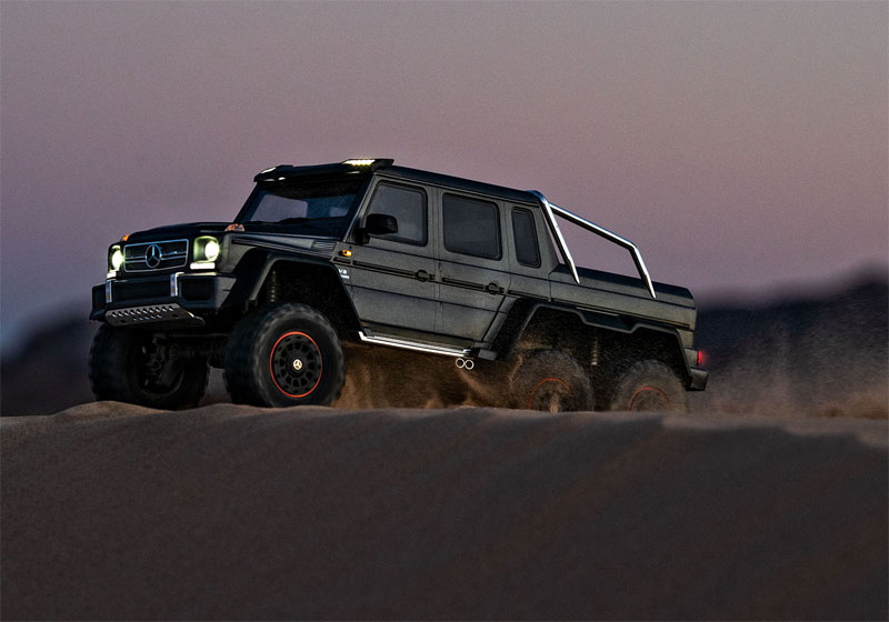 Traxxas TRX-6 Mercedes-Benz G 63 AMG 6x6 Scale & Trail RTR RC Crawler with Clipless Body with 3S LiPo Combo