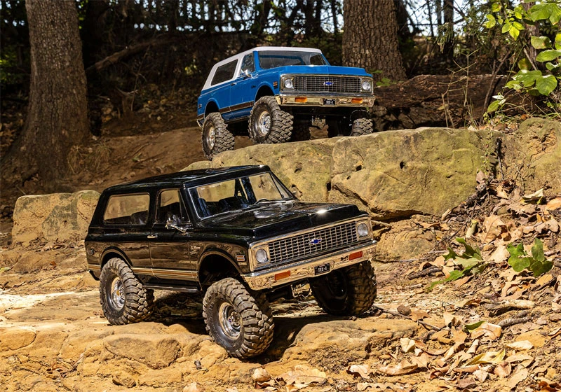 Traxxas TRX-4 1972 Chevrolet K5 Blazer 4WD RTR Rock Crawler Trail Truck with Clipless Body w/3S LiPo COMBO