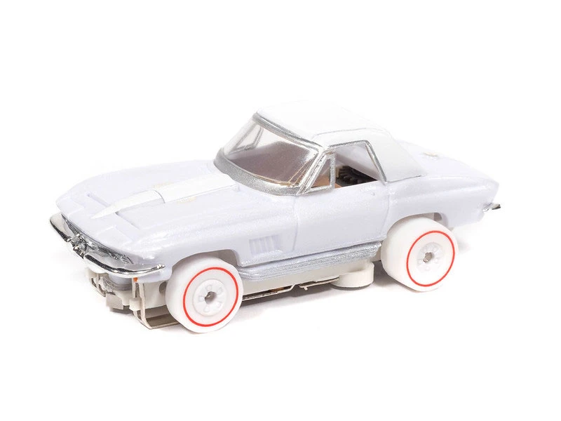 Auto World iWHEELS 1967 Chevy Corvette Thunderjet HO Slot Car