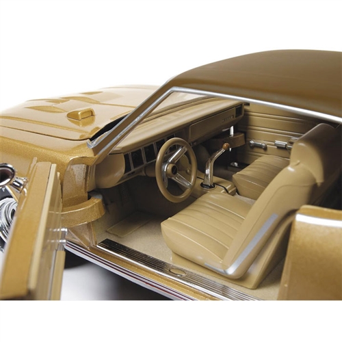 Auto World 1:18 Diecast 1970 Buick Skylark GS (Hemmings Muscle Machines)