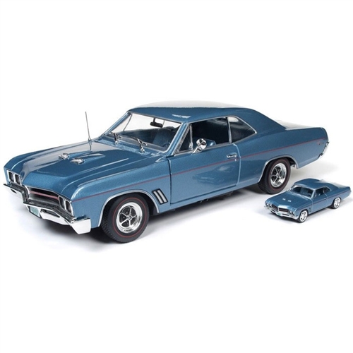 Auto World 1:18 & 1:64 Diecast 1967 Buick GS Hardtop 2-Car Set