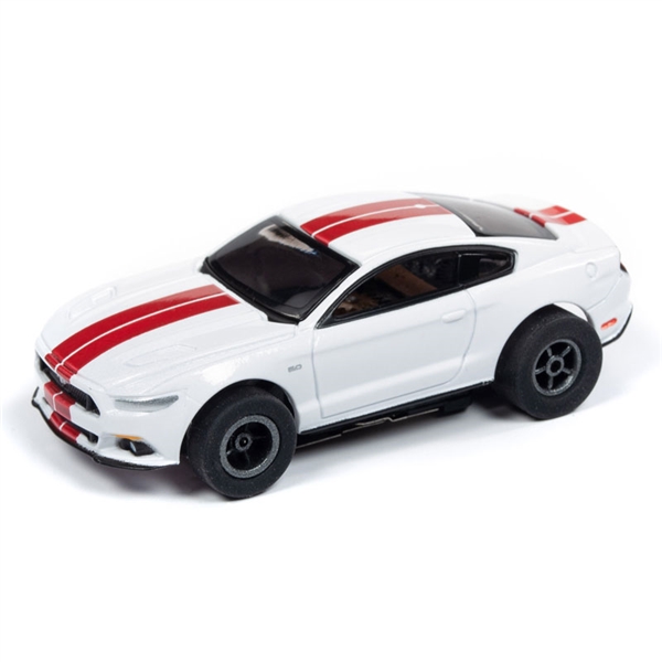 Auto World Xtraction R26 2016 Ford Mustang GT (White) HO Slot Car