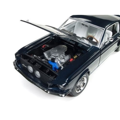 auto world 1967 Shelby GT500 ダイキャストモデル Auto World 1:18 Diecast 1967 Shelby GT-500 2+2