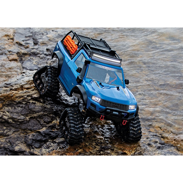 Traxxas TRX-4 Traxx Trail RC 4x4 Crawler RTR w/Full LED Kit