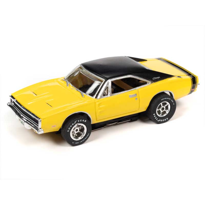 Auto World 1970 Dodge Charger R/T Yellow Xtraction R30 HO Slot Car