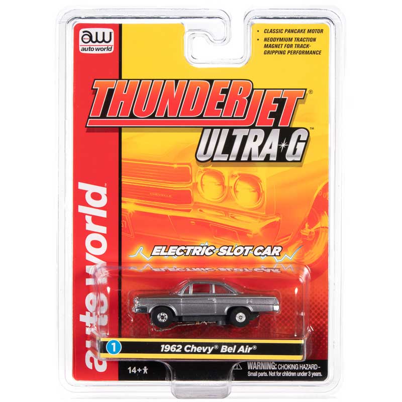 【美品】アンチショルド　ローラ　38 Auto World 1962 Chevrolet Bel Air Silver Thunderjet HO Slot Car
