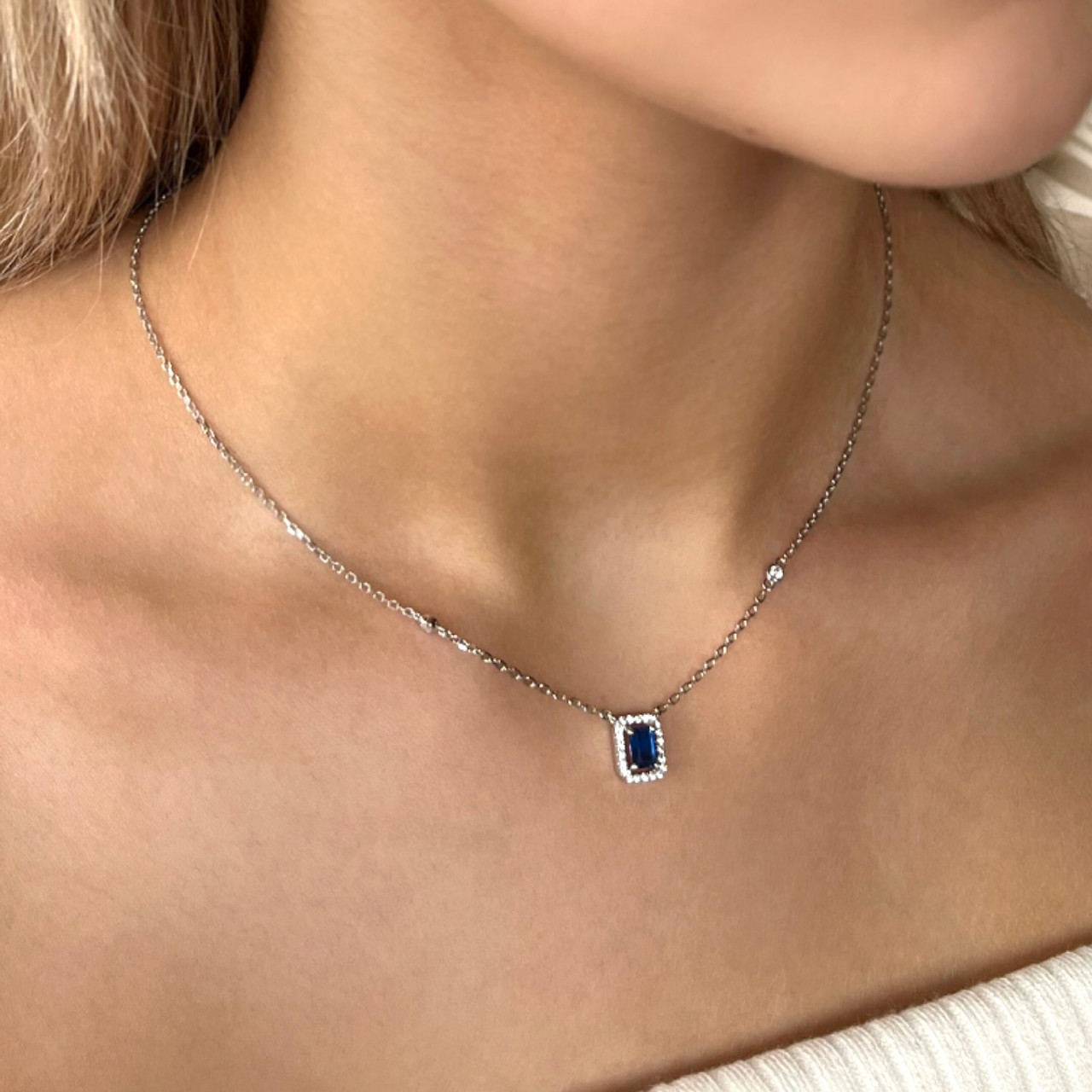 Amoare® Paris Large Necklace in Sterling Silver - Sapphire Blue