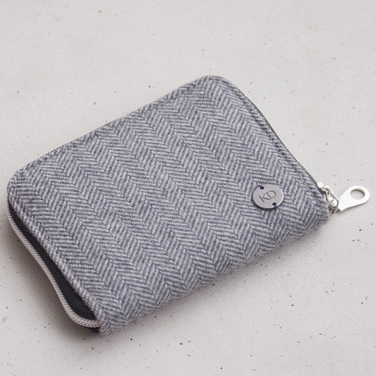 martina tweed small zip around purse grey herringbone 1 84702.1690580455