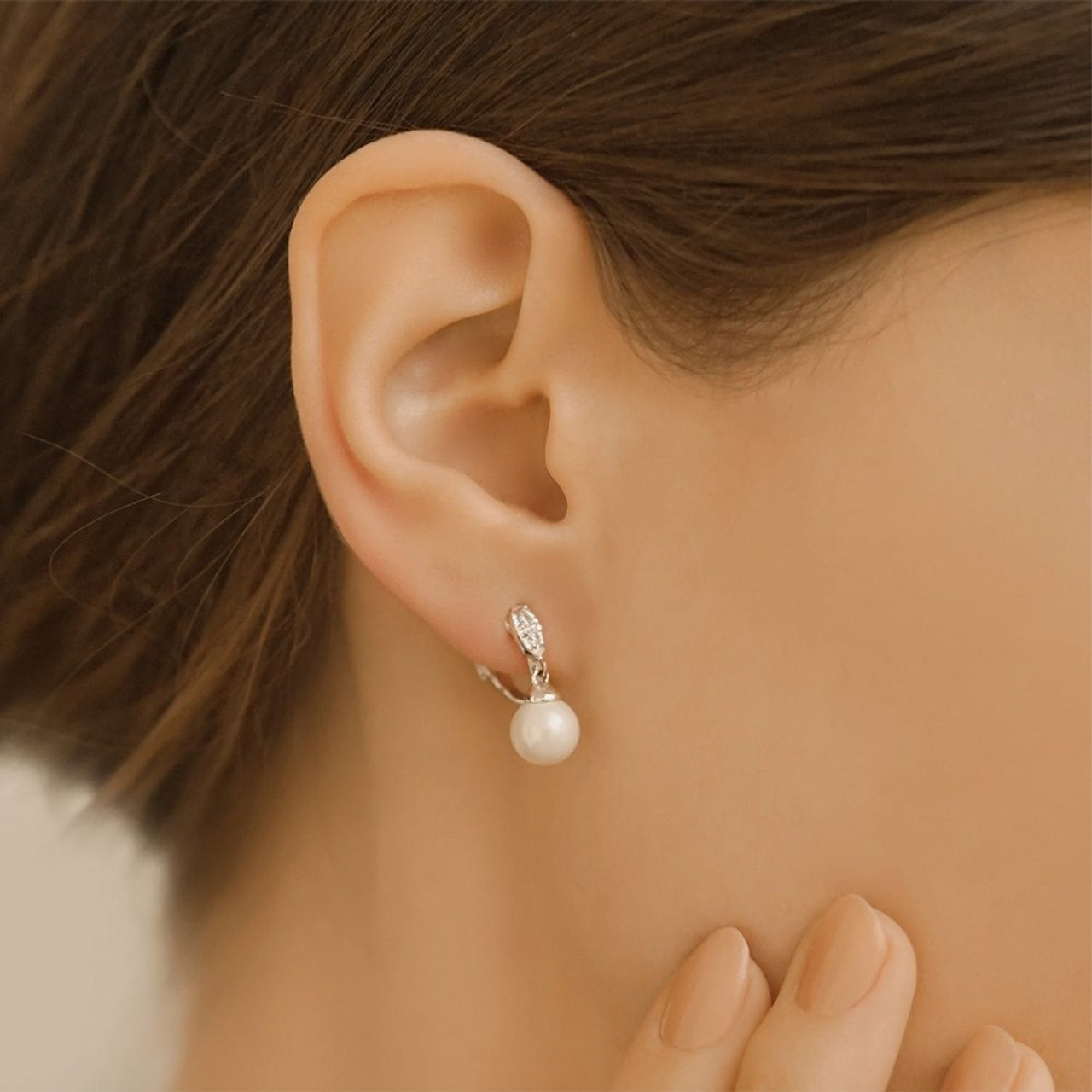 Pearl sales ear clip