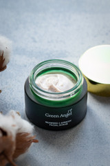 Green Angel Seaweed and Apricot Facial Scrub_10003